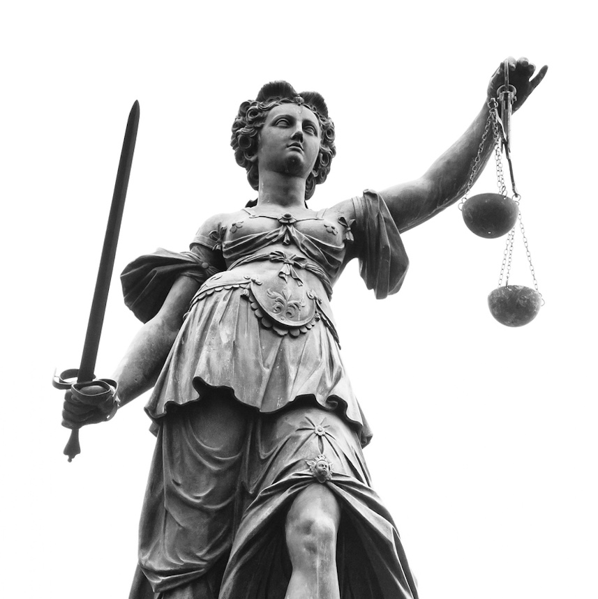 Eficiência,rigor,profissionalismo e seriedade.